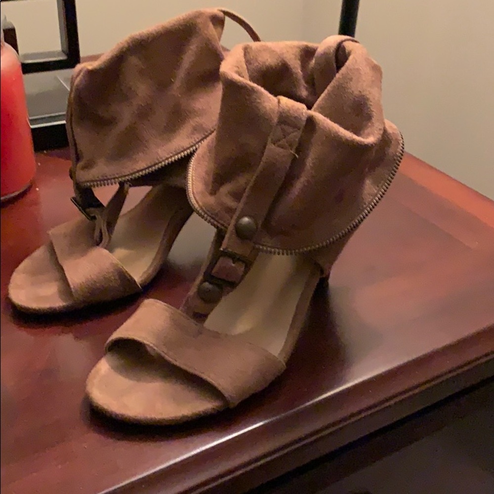 Bakers suede heel